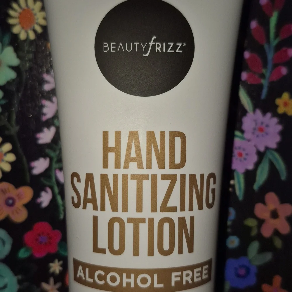 Beautifrizz Hand Sanitizing Lotion-New! 3.38 fl. oz.